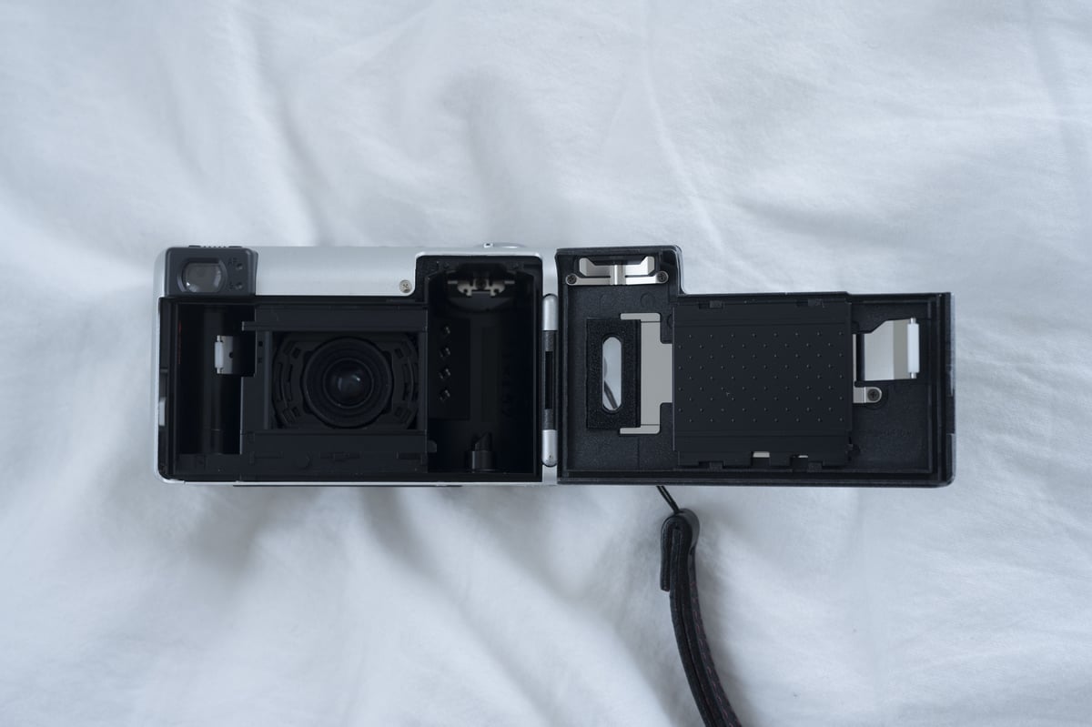 PENTAX ESPIO 120SW | YURI HANAMORI 