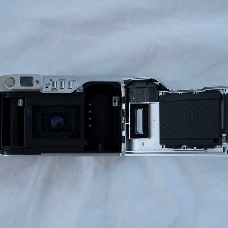 YASHICA Zoomate 110W | YURI HANAMORI 