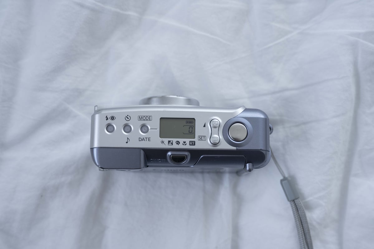 Canon Autoboy N130II | YURI HANAMORI 