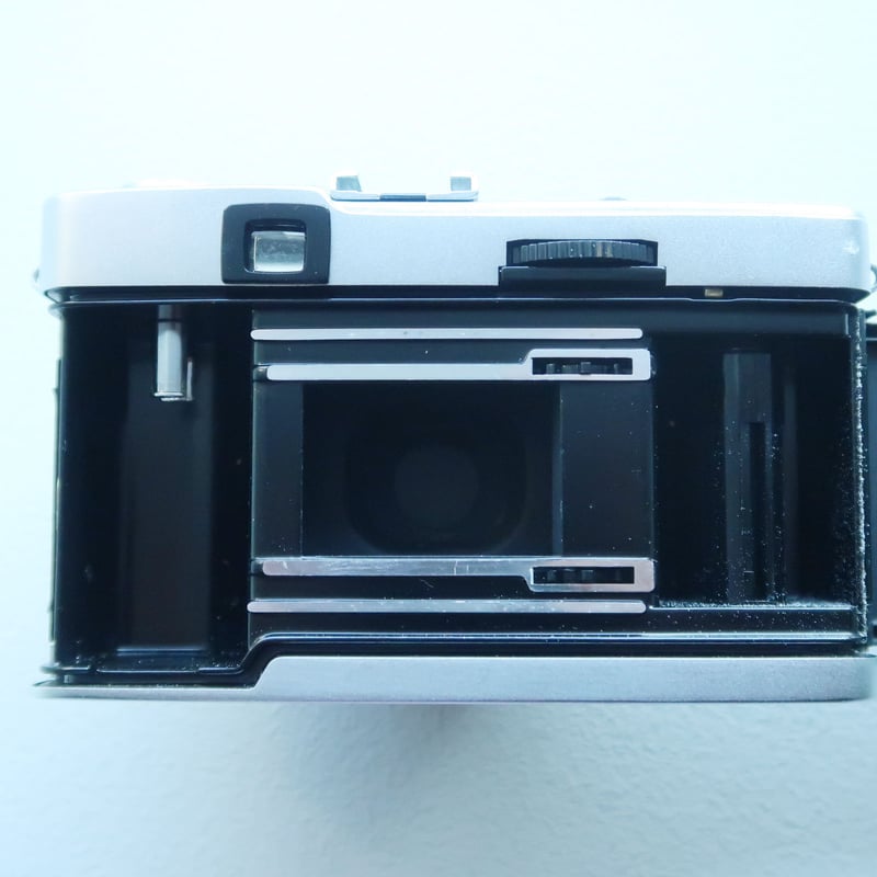 OLYMPUS TRIP 35 | YURI HANAMORI 