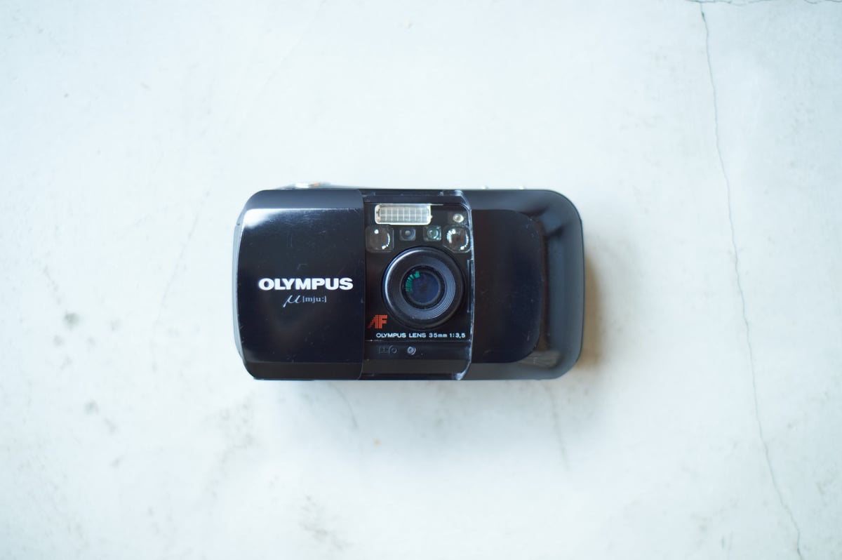 CA01 通電のみ OLYMPUS μ mju 初代 ブラック コンパクトフィルムカメラ 