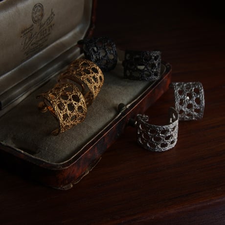 recollection lace pierce (L)