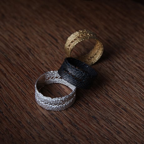 recollection lace ring (M)