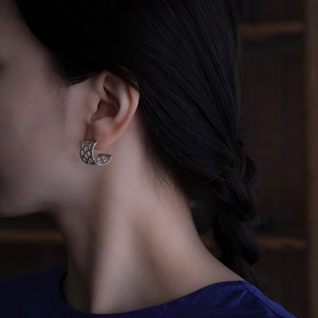 recollection lace pierce (L)