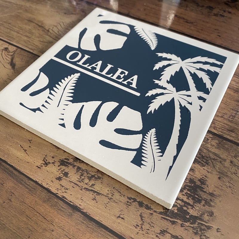南国(tropical)デザインCホワイトタイル表札150角 | S.OLALEA