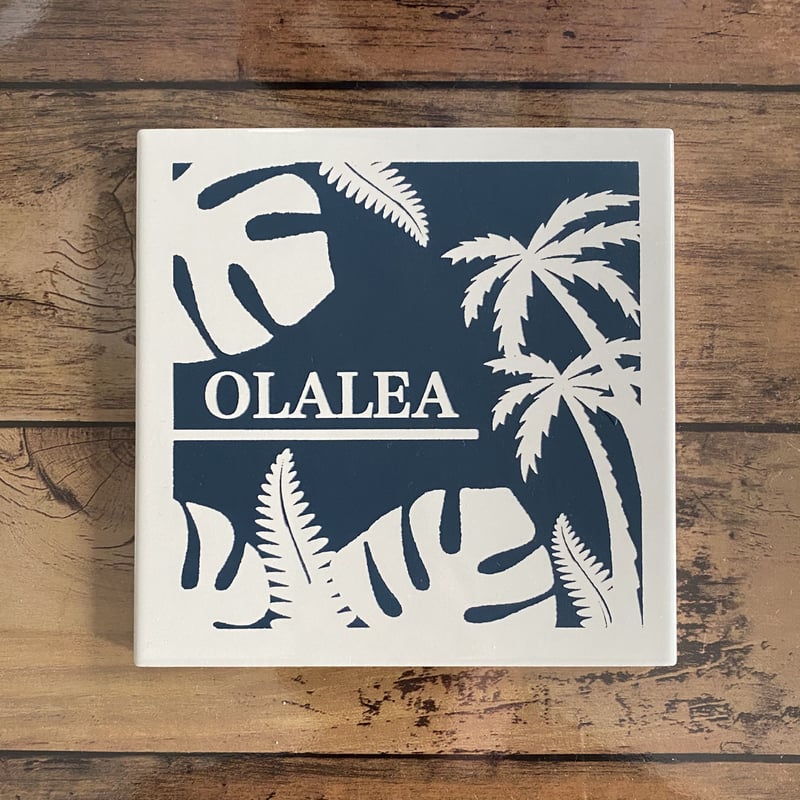 南国(tropical)デザインCホワイトタイル表札150角 | S.OLALEA