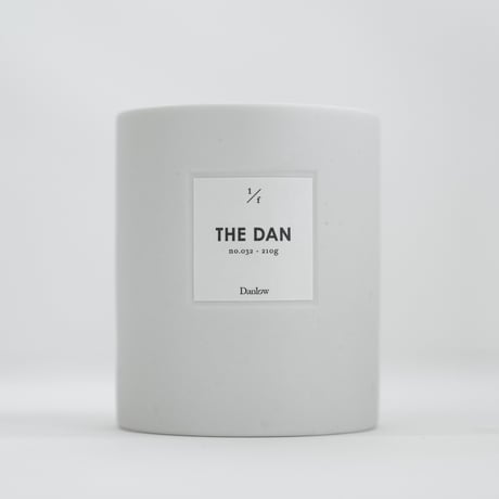 FRAGRANCE WOOD CANDLE -THE DAN-/Danlow