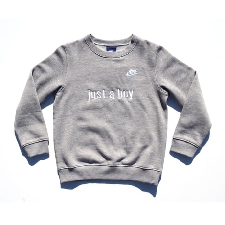 NIKE CUSTOM MADE CLUB CREW NECK SWEATSHIRT GREY