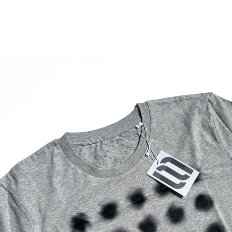 MARTENS/MARTENS DOTTED HALFTONE TEE GREY BLACK