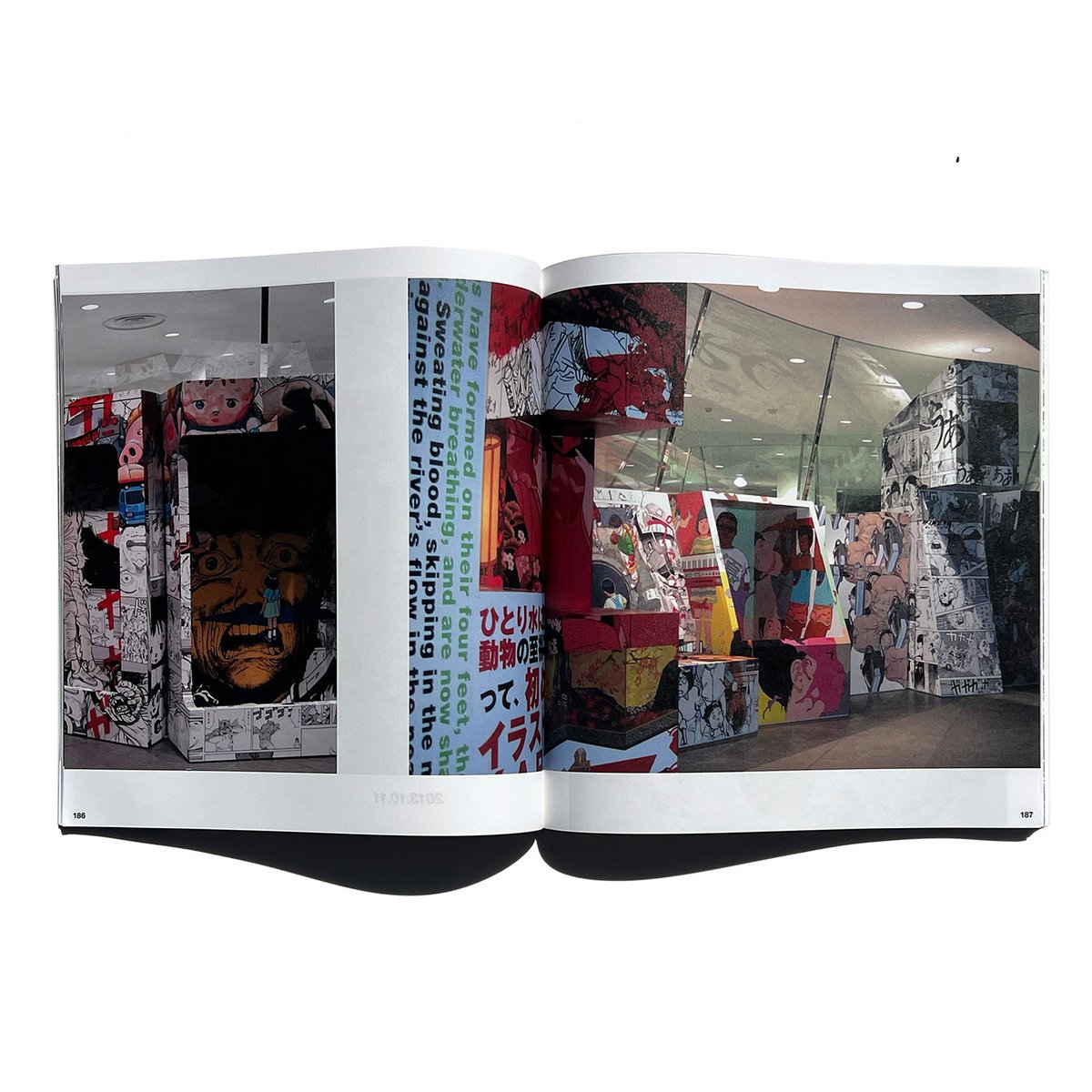 COMME des GARÇONS 2023年改装記念限定写真集　超レア未開封 COMME des GARÇONS 2023年改装記念限定写真集 超レア未開封