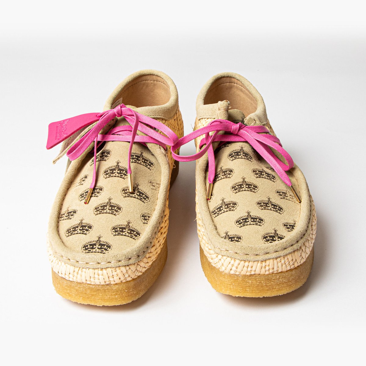 MIGHTY CROWN × CLARKS Wallabee / Natural Int |