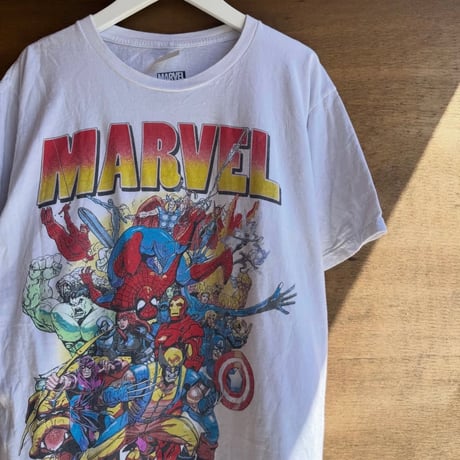 MARVEL キャラ集合Tシャツ