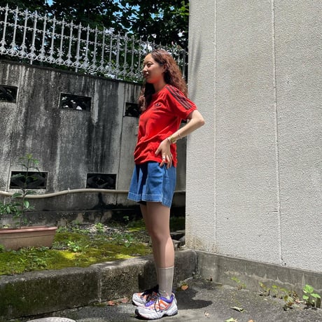 adidas トレフォイルオレンジTシャツ