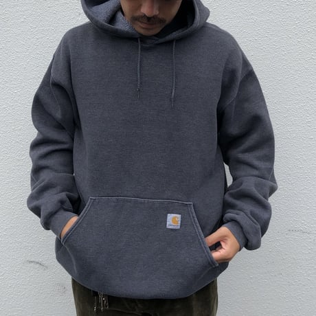 Carharttワンポイントフーディ
