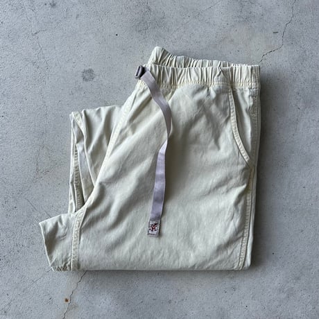 GRAMICCI テーパードパンツ