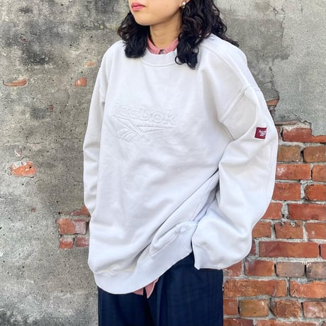 Reebok ワントーンスウェット