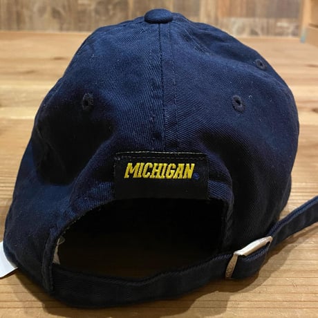 adidas MICHIGAN キャップ