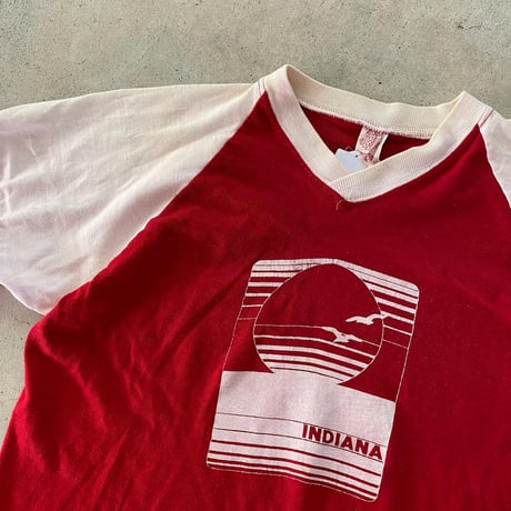 USA製ＶネックプリントTシャツ