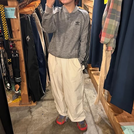 adidas トラックジャケット