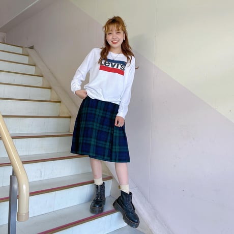 Levi'sでかロゴスウェット