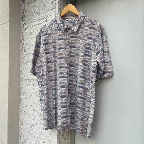 Columbia  魚柄半袖シャツ