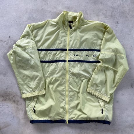 NIKEナイロンライトジャケット