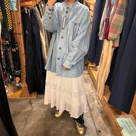 バンドカラーデニムチロリアンシャツ