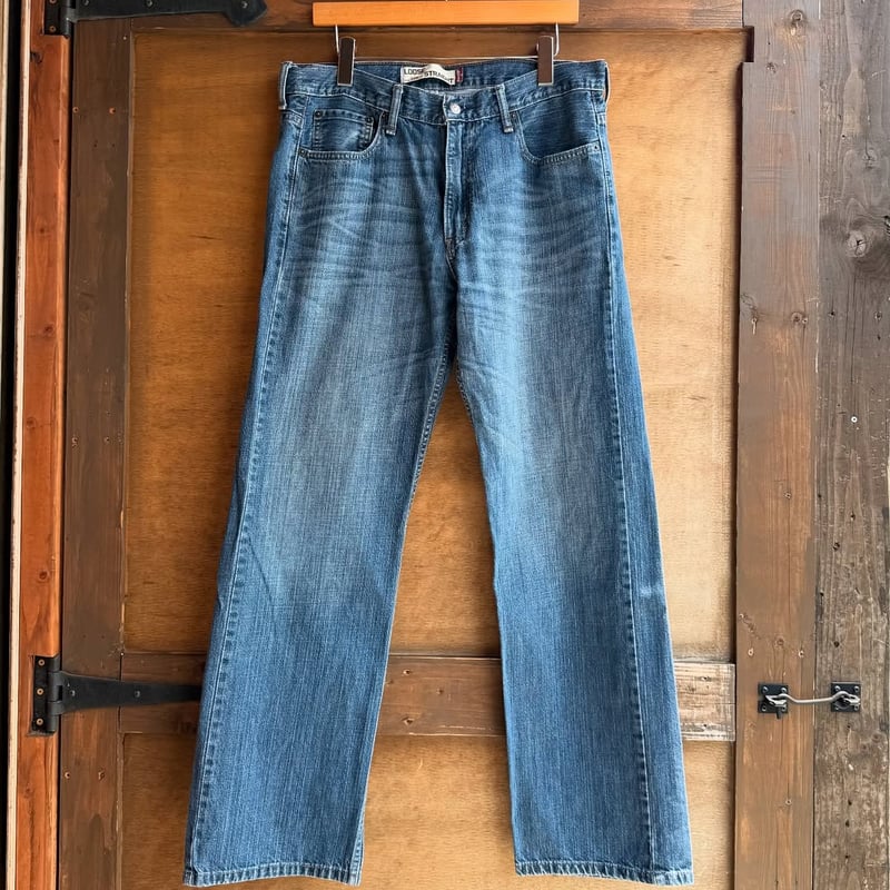 Levi's 569 (W34 L34) | CUSTOM FEVER