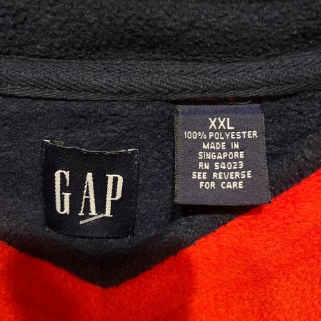 GAP Vネックフリースプルオーバー