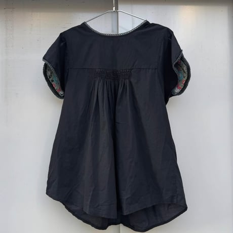 メキシコ刺繍ブラウス