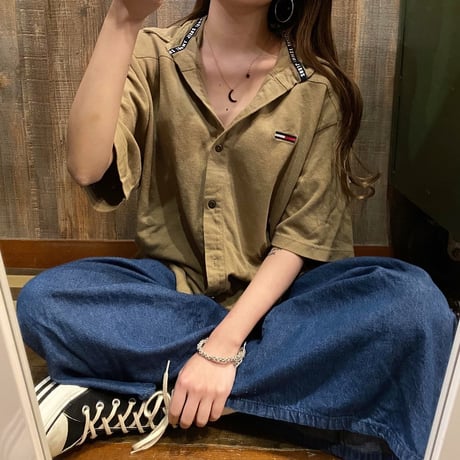 TOMMY HILFIGERシャツ