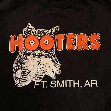 HOOTERS　Tシャツ