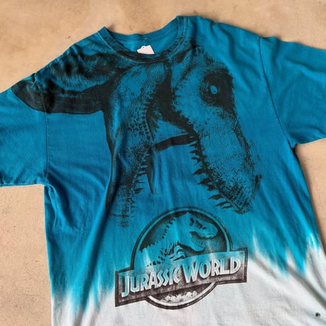 ジュラシックワールド プリントTシャツ