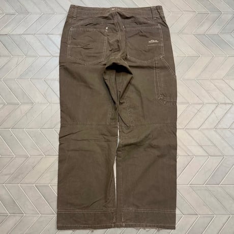 KÜHL  軽量アウトドアパンツ
