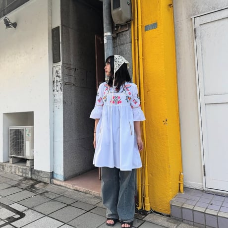 膝丈ホワイトメキシカンワンピース