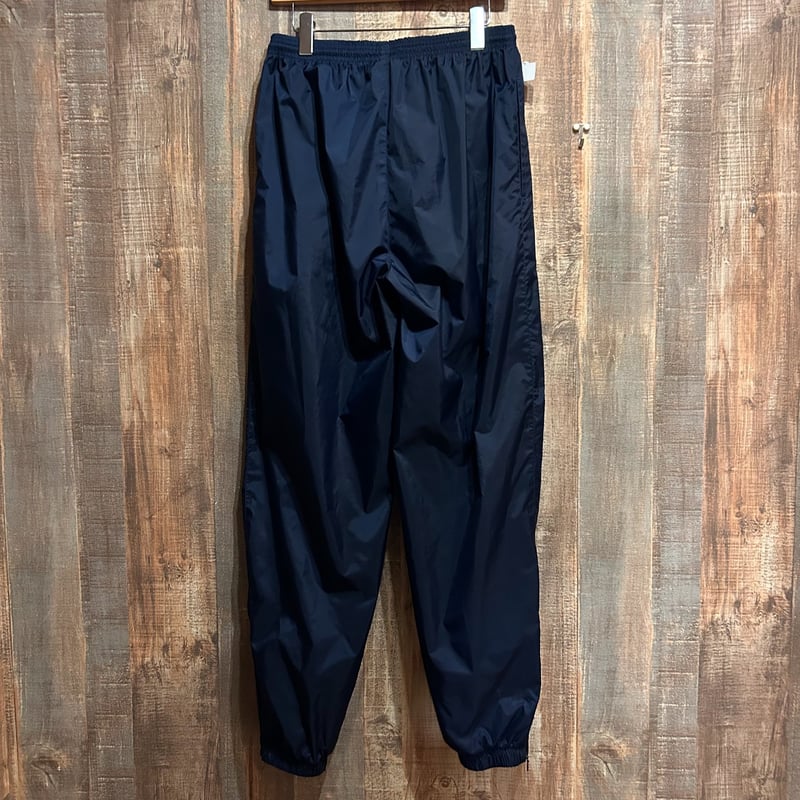 adidas リメイクナイロンパンツ　フレアパンツ adidas ナイロンパンツ 3ライン 黒×白 - 古着屋マッシュ