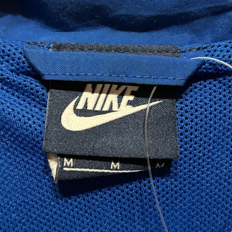 NIKEロゴナイロンジャケット