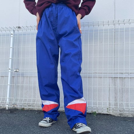 ウォームアップパンツ