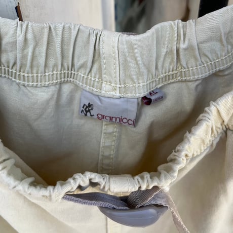 GRAMICCI テーパードパンツ