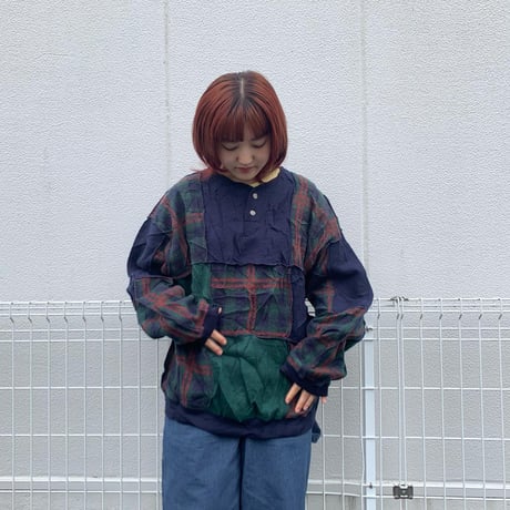 ヘンリーネックアクリル薄手セーター