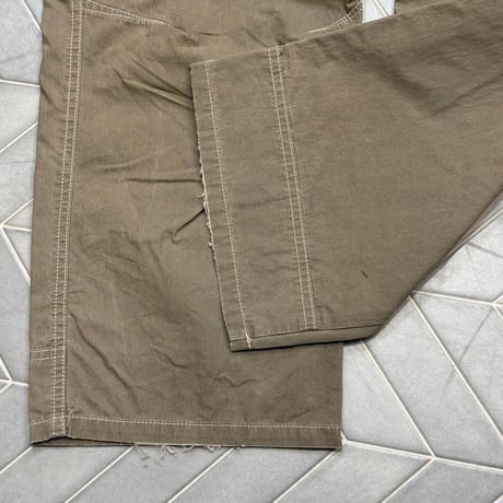 KÜHL  軽量アウトドアパンツ