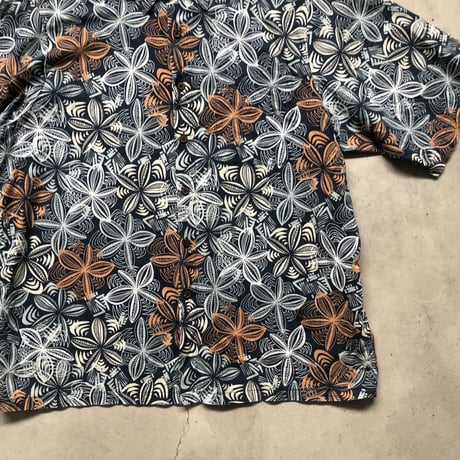 レインスプーナー総柄シャツ