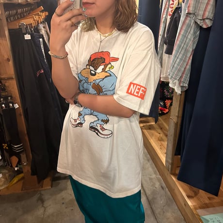 LOONEY TUNES × NEFF 両面プリントTシャツ