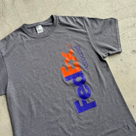 FedEx 企業ロゴプリントTシャツ