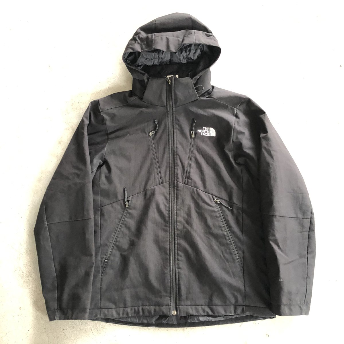 THE NORTH FACE WINDWALL ブラックジャケット THE NORTH FACE (ザ ノースフェイス) ナイロン フルジップ