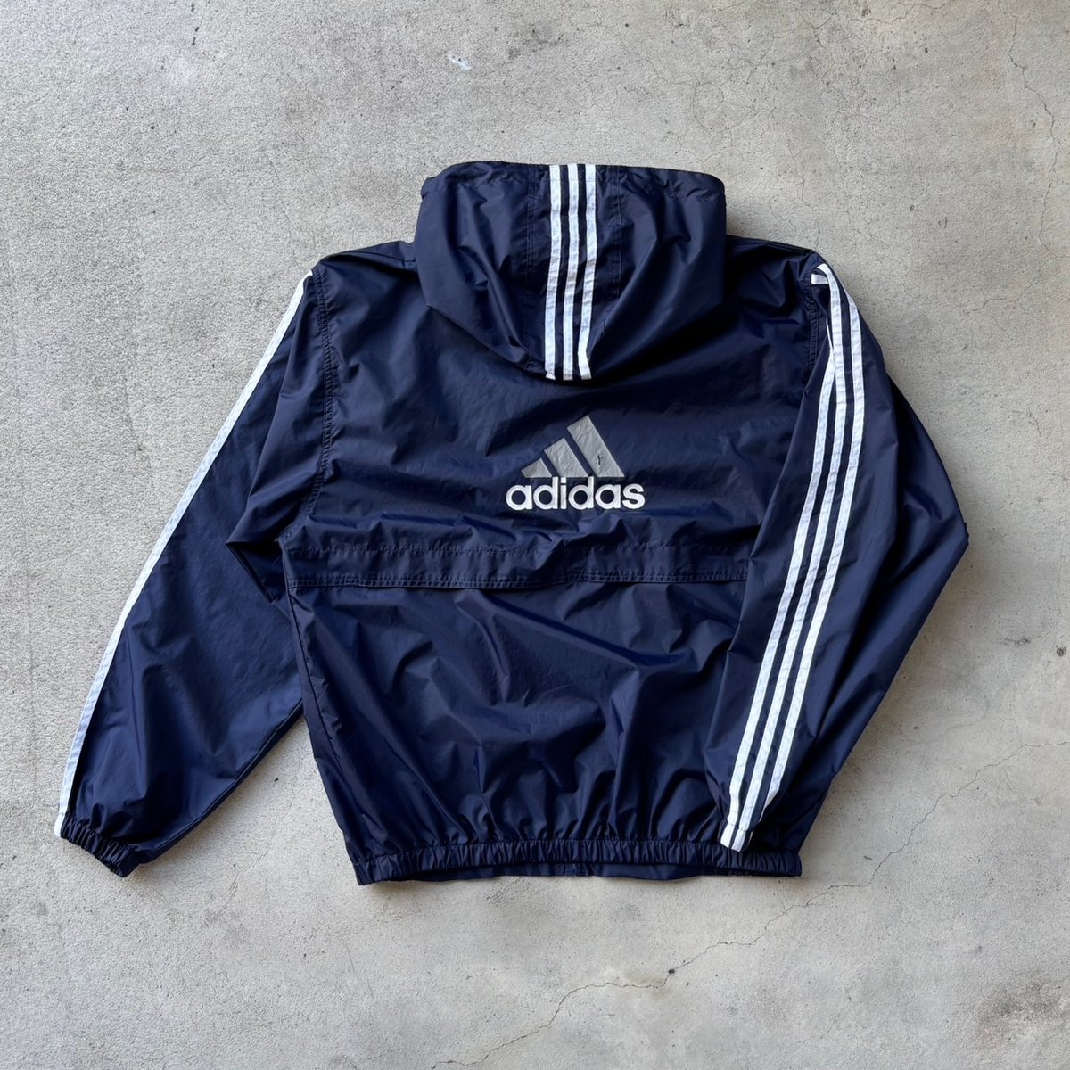 90s adidas ドローコード　ナイロンジャケット　オールブラック　Y2K 90s adidas フーディナイロンジャケット | CUSTOM FEVER