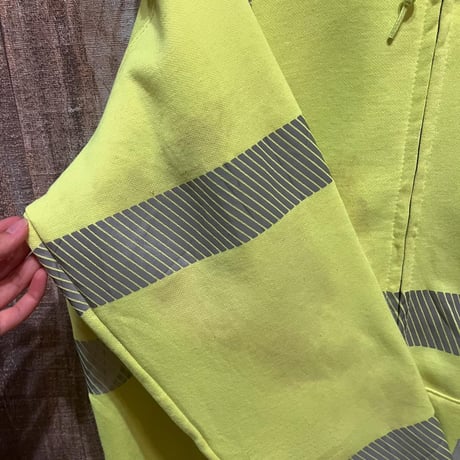 Carhartt リフレクター付きジップパーカー