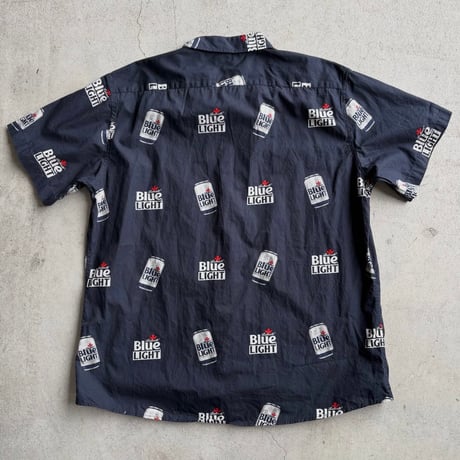 Labatt Blue Light 総柄半袖シャツ