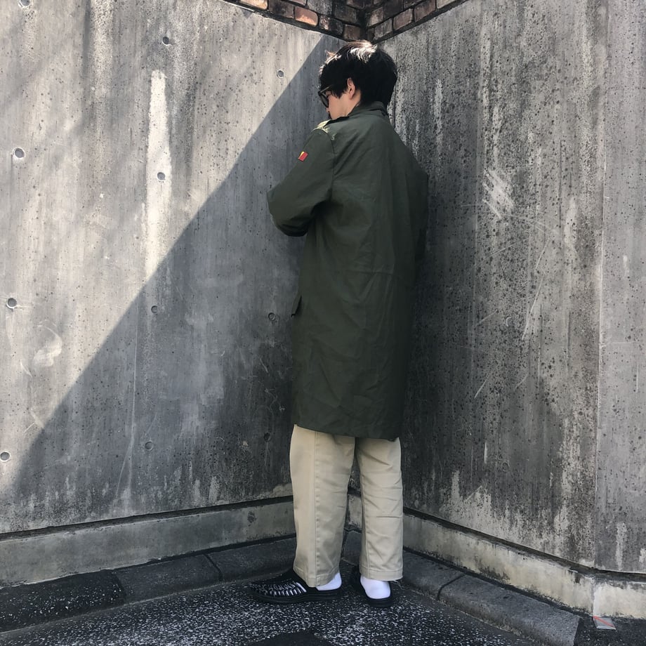 60598bf12305571c117c2303
