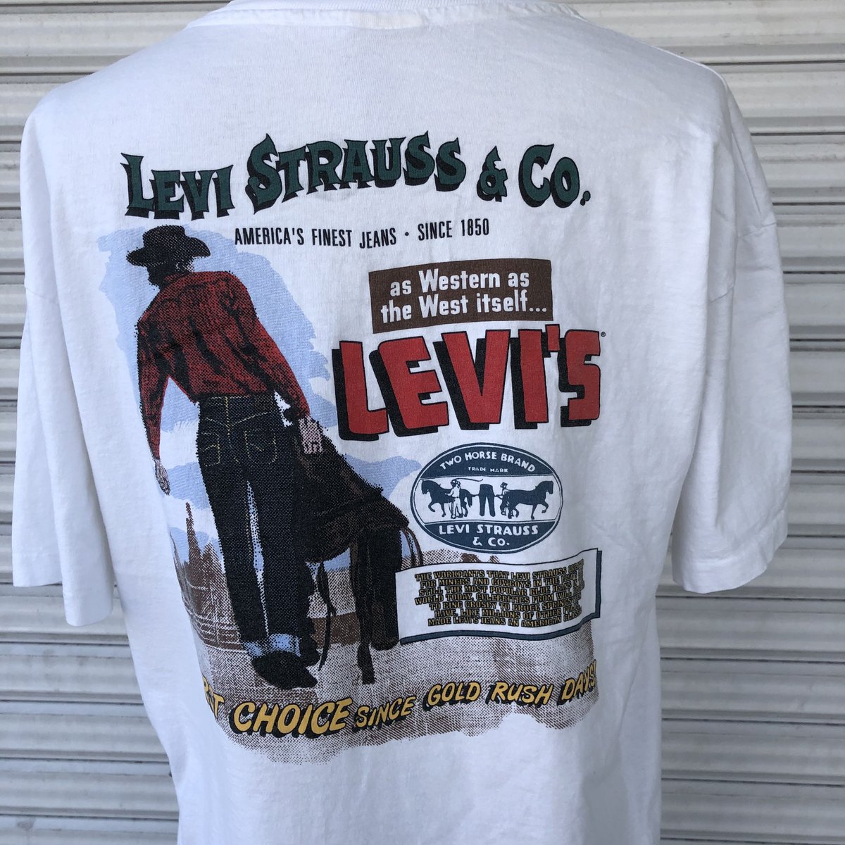90s Levi's リーバイス 大判プリント Tシャツ USA製 90s Levi's リーバイス 大判プリント Tシャツ USA製